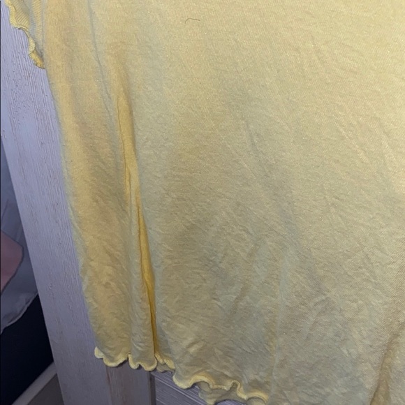 Yellow crop top - Picture 2 of 2